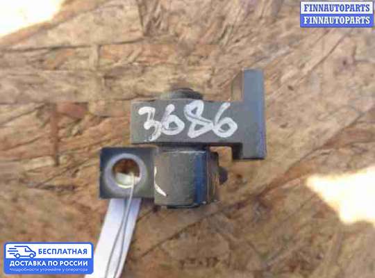 Петля двери на Volkswagen Amarok (2H)