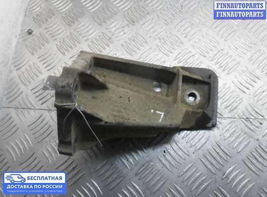 Кронштейн ДВС (лапа) на Land Rover Discovery III