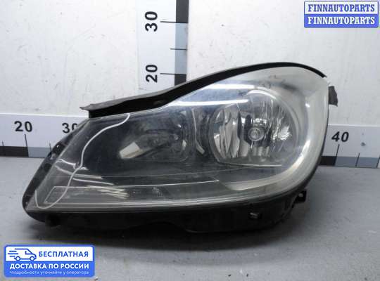 Фара передняя на Mercedes-Benz C (W204)