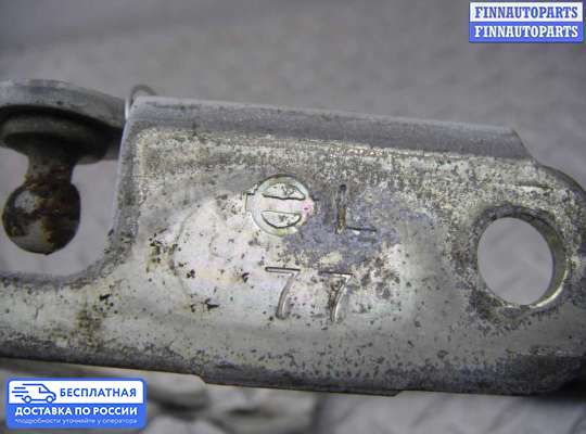 Петля крышки багажника на Infiniti G (V36)