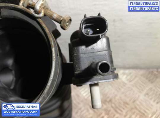 Воздухозаборник на Toyota Camry XV40