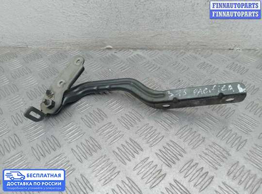 Петля капота на Chrysler Pacifica