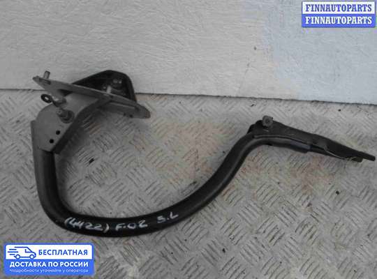 Петля крышки багажника на BMW 7 (F01/F02)