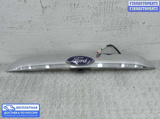 Планка подсветки номера на Ford Kuga II / Escape III