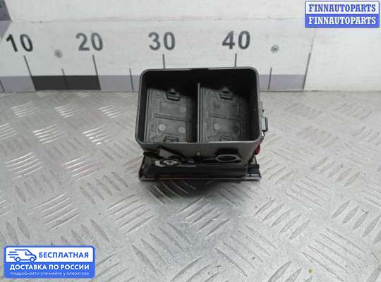 Дефлектор обдува салона на Audi A8 (D3, 4E)