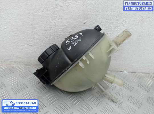 Бачок расширительный на Mercedes-Benz C (W204)