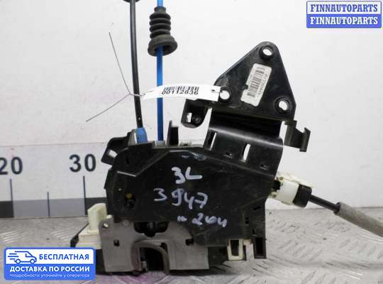 Замок боковой двери на Mercedes-Benz C (W204)