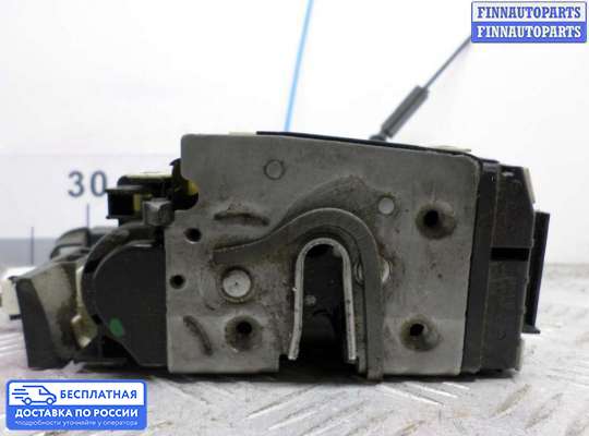 Замок боковой двери на Mercedes-Benz C (W204)