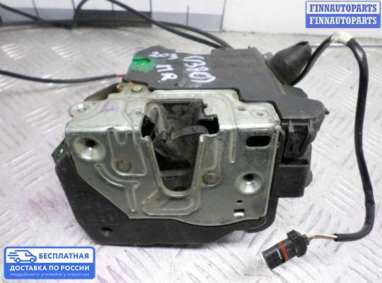 Замок боковой двери на Mercedes-Benz C (W203)