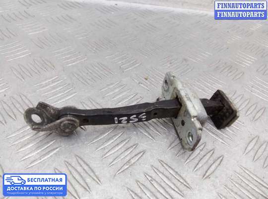 Ограничитель двери на Hyundai Sonata VI (YF)