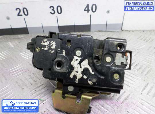Замок боковой двери на Audi A6 (C5)