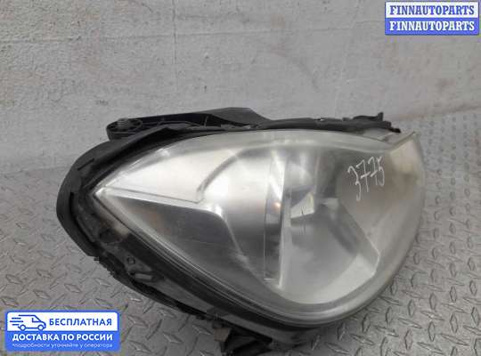 Фара передняя на Mercedes-Benz C (W204)