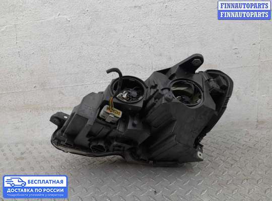 Фара передняя на Mercedes-Benz C (W204)