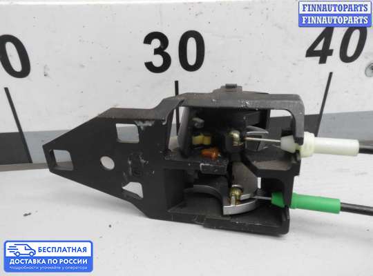 Замок боковой двери на Toyota Camry XV50