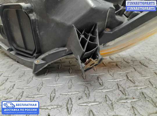 Фара передняя на Toyota Venza (GV10)