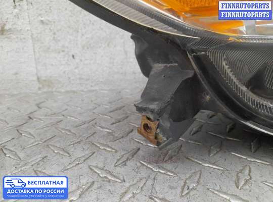 Фара передняя на Toyota Venza (GV10)