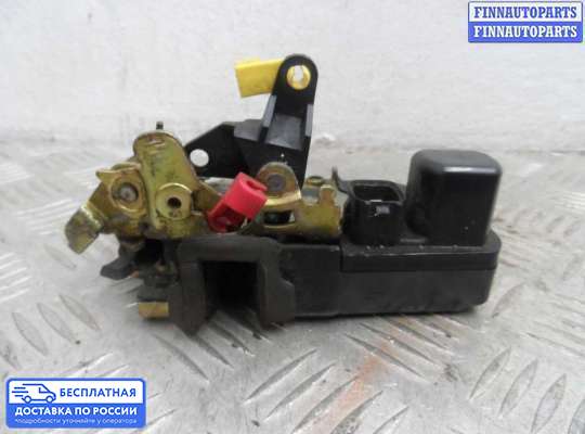 Замок боковой двери на Chrysler 300C I (LX)