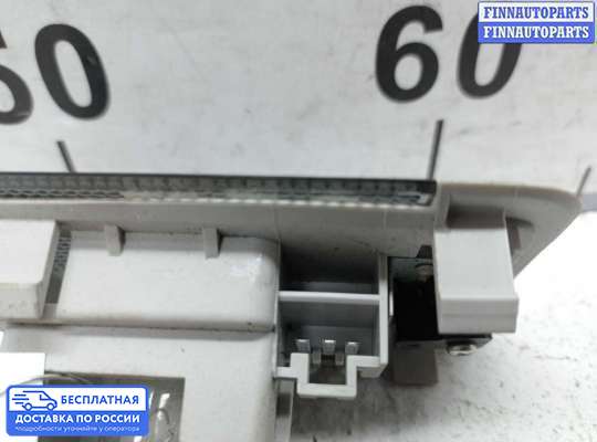 Фонарь салона (плафон) на Subaru Forester III (SH)