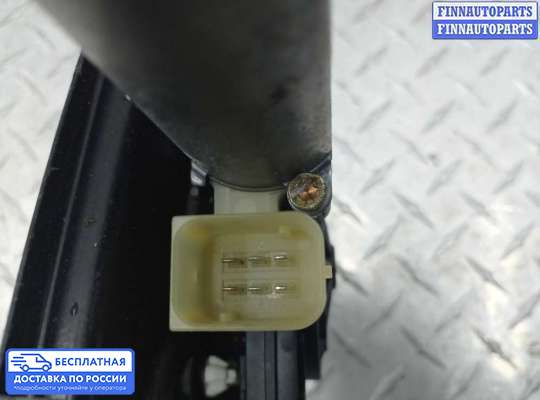 Стеклоподъемник электрический на Mercedes-Benz C (W203)