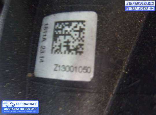 Корпус термостата на Peugeot 207