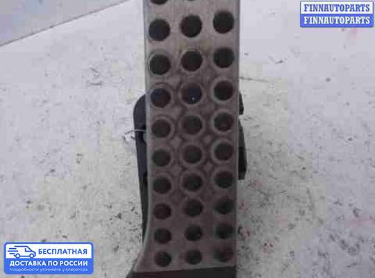 Педальный узел (педаль) на Mercedes-Benz C (W204)