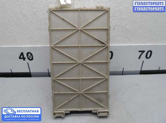 Блок предохранителей на Toyota RAV4 II (XA20)