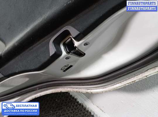 Замок боковой двери на Mercedes-Benz C (W204)