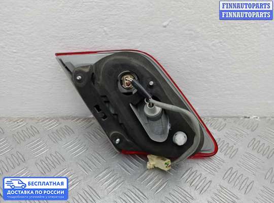 Фонарь крышки багажника на Toyota Camry XV40