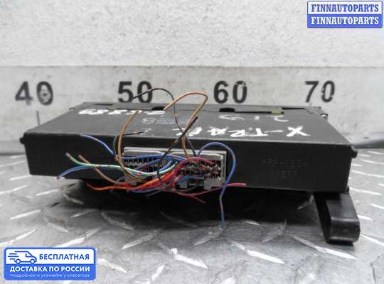 Блок управления печкой на Nissan X-Trail I (T30)