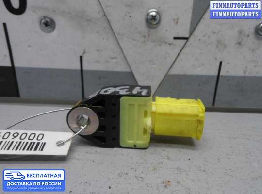 Датчик удара (Airbag) на Toyota Camry XV50
