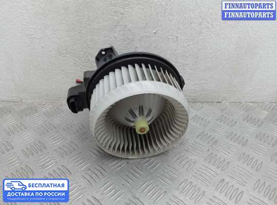 Мотор отопителя на Toyota Venza (GV10)