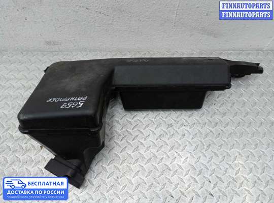 Воздухозаборник на Nissan Pathfinder IV (R52)