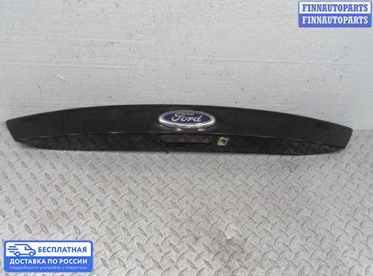 Планка подсветки номера на Ford Focus III