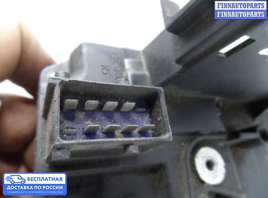 Замок боковой двери на Opel Zafira A