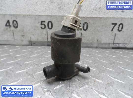 Моторчик (насос) омывателя на Ford Focus I