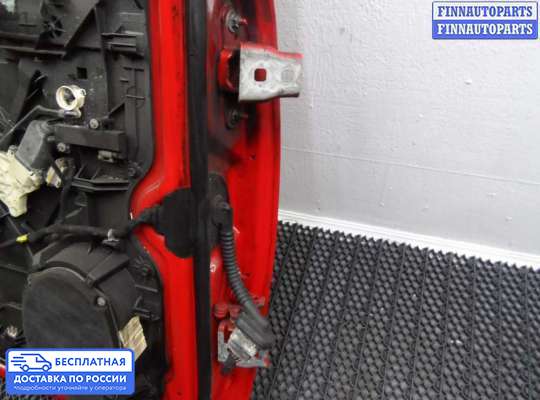 Замок боковой двери на Dodge RAM IV (DS/DJ)