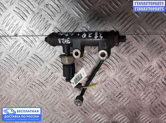 Рампа (рейка) топливная на Jaguar S-Type