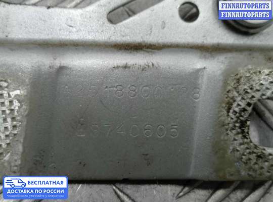 Петля капота на Mercedes-Benz R (W251)