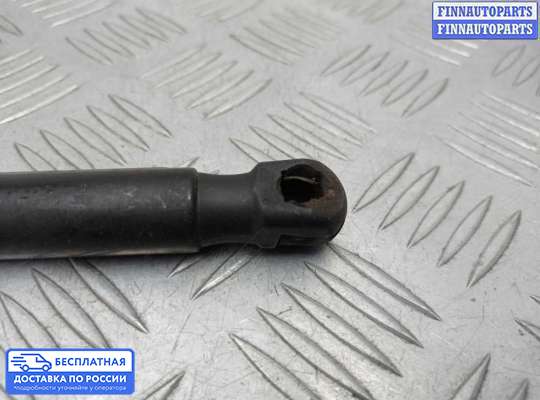 Амортизатор стекла багажника на Audi A6 (C7)