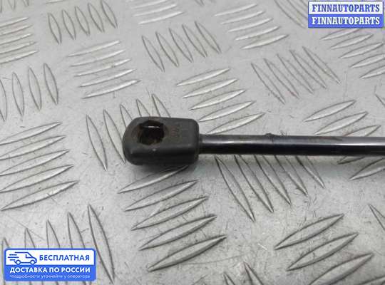 Амортизатор стекла багажника на Audi A6 (C7)