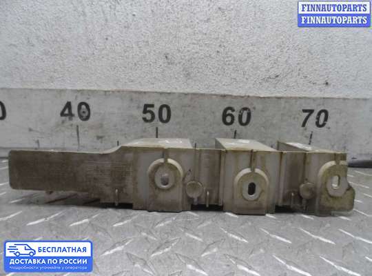Кронштейн бампера на Land Rover Freelander I