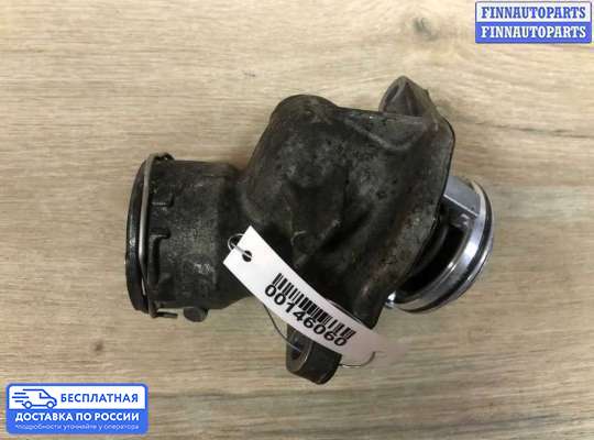 Корпус термостата на Mercedes-Benz C (W204)