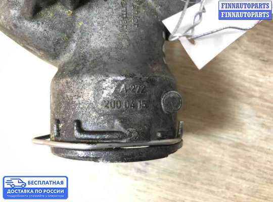 Корпус термостата на Mercedes-Benz C (W204)