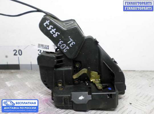 Замок боковой двери на Mercedes-Benz C (W203)
