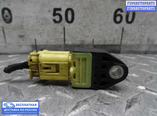 Датчик удара (Airbag) на Toyota Camry XV40