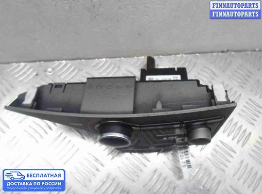 Блок управления печкой на Toyota Venza (GV10)