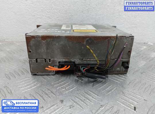 Магнитола на Land Rover Discovery IV