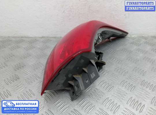 Фонарь задний на Infiniti Q50 (V37)