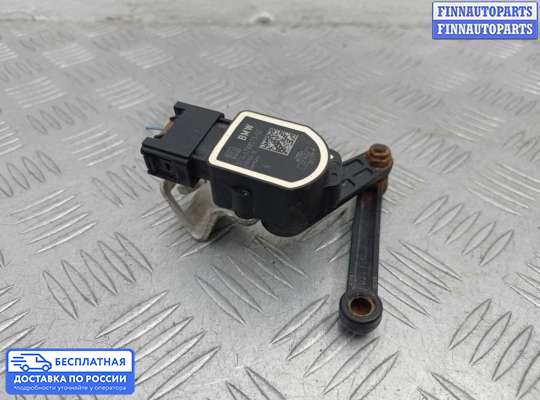 Датчик дорожного просвета на BMW 7 (F01/F02)