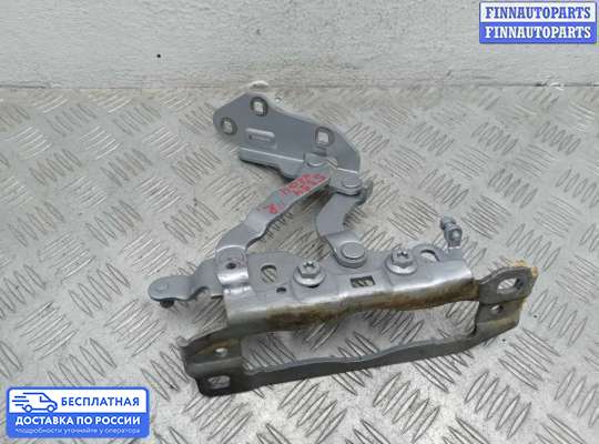 Петля капота на Mercedes-Benz C (W204)